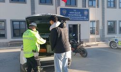 Hatay'da trafikte akrobatik hareketler yapan motosikletliye 46 bin lira ceza kesildi