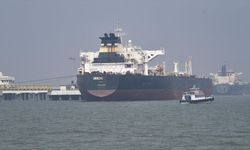 Hürmüz Boğazı'ndan 23 günde geçen gemi sayısı savaş öncesi bir günlük seviyeye denk geldi