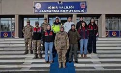 Iğdır'da görev yapan kadın jandarmalar, 8 Mart'ı işlerinin başında kutladı