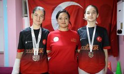 İşitme engelli kardeşlerin hedefi tekvandoda milli formayı giymek