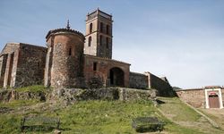 İspanya'da Endülüs döneminden kalma Almonaster la Real Camisi tarihe ışık tutuyor