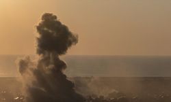 İsrail ordusu Lübnan'a hava saldırıları başlattığını duyurdu