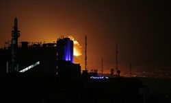 İsrail ordusu, son 24 saatte İran'da 200'ün üzerinde hedefi vurduğunu öne sürdü