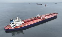 Karadeniz'de saldırıya uğrayan 'Altura' isimli tanker Kilyos açıklarına demirledi