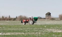 Kozan'da 4 mahalledeki meralar gübrelendi