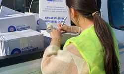 Kumluca'da ihtiyaç sahiplerine ramazan kolisi yardımı yapıldı