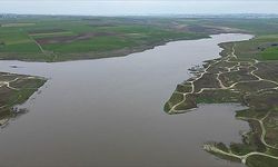 Kuraklıkla suyu çekilen Türkmenli Göleti yağışlarla yeniden dolmaya başladı