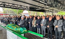 Mersin'de kalp krizinden ölen eski futbolcu Hakan Turgut'un cenazesi defnedildi