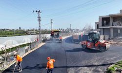 Mezitli'de sıcak asfalt atağı