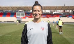 Milli futbolcu Emine Ecem Esen'den kadınlara 'vazgeçmeyin' mesajı