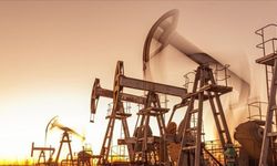 Petrol fiyatları Orta Doğu'daki çatışmaların etkisiyle yüzde 6 arttı