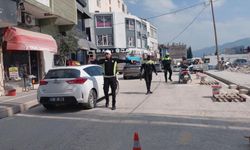 Samandağ'da polis ekipleri trafik denetimi yaptı