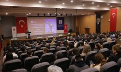 Tarsus Üniversitesi'nde 'Dezenformasyonla Mücadele Farkındalık Eğitimi' düzenlendi