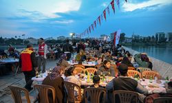 Türk Kızılay, Adana'da iftar programı düzenledi