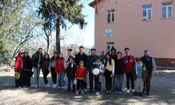 Üniversite öğrencileri köy okulunu yeniledi