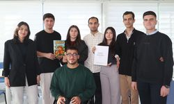 Üniversiteliler görme engelli çocuklar için Braille alfabesiyle dergi hazırladı