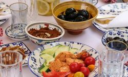 Uzmanlardan ramazan sonrası 'öğün düzenine kademeli dönüş' önerisi