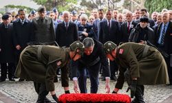 8. Cumhurbaşkanı Turgut Özal vefatının 33. yılında kabri başında anıldı