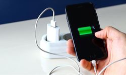 AB, 2027'de akıllı telefonlarda batarya değişimini kullanıcıya bırakıyor