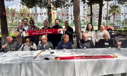 Adana Galatasaray Taraftarlar Derneği üyeleri huzurevi sakinleriyle buluştu