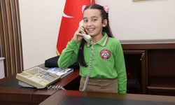 Akdeniz Belediyesinde başkanlık koltuğuna ilkokul öğrencisi oturdu