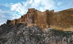 Bayburt Kalesi'nde tarihin gün yüzüne çıkarılması için yeniden harekete geçildi