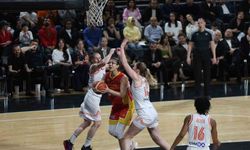 ÇİMSA ÇBK Mersin: 75 - Athinaikos Qualco: 77