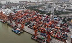 Çin'in dış ticaret fazlası son 13 ayın en düşük seviyesine indi