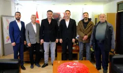 TKP’de Yaprak Dökümü: Defne’de CHP’ye Katılımlar Sürüyor