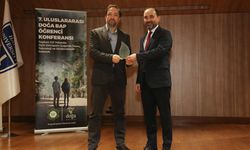 Doğa Koleji öğrencileri Doğa BAP'ta konferansında projelerini sundu