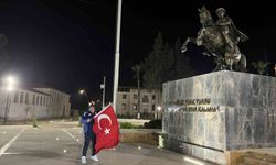 Dünya Kupası sevincini kent meydanında tek başına göz yaşları içerisinde yaşadı