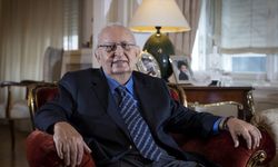 Eski TBMM Başkanı Hüsamettin Cindoruk hayatını kaybetti