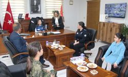 Hatay'da İlçe Emniyet Müdürleri koltuklarını çocuklara devretti