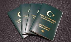 Hekimlere Yeşil Pasaport Sürprizi: 15 Yıl Detayı Dikkat Çekti!