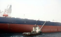 Hürmüz Boğazı'ndaki arz aksamaları nedeniyle Çin'in petrol ithalatında nisanda sert düşüş bekleniyor