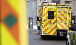 İngiltere'de hastaneler personel açığı nedeniyle hemşireleri doktorların yerine kullanıyor