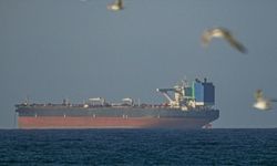 İran'dan Hürmüz Boğazı'nı ablukaya ilişkin 'Diğer kartlarımızı ortaya koyarız' açıklaması