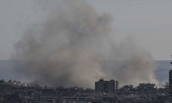 İsrail'in Lübnan'ın güneyindeki beldelere düzenlediği saldırılarda 13 kişi yaralandı