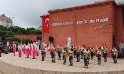 Konyaaltı'da 23 Nisan Ulusal Egemenlik ve Çocuk Bayramı kutlandı