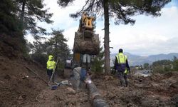 Mersin'de heyelan bölgesinde hasar gören içme suyu hattı onarıldı