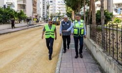 Mezitli'de yol çalışmaları altyapıyla birlikte yenileniyor