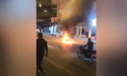 Motosiklet alev alev yandı
