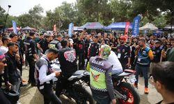Motosiklet tutkunları Adana'daki motofestte bir araya geldi