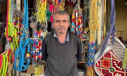 Osmaniye'de 48 yıllık saraç ustası mesleğini köpek tasmasıyla yaşatıyor