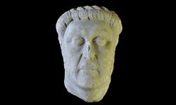 Smyrna Antik Kenti kökenli mermer heykel başı ABD'den Türkiye'ye iade edildi