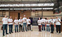 Tarsus Amerikan Koleji, basketbol ve hentbol Türkiye şampiyonluklarının 50. yılını kutladı