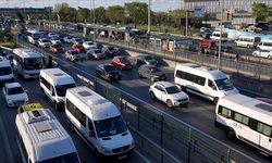 Trafiğe kaydedilen taşıtların yarısı 4 şehirde yer alıyor