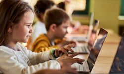 Uzmanlardan sosyal medyadaki zararlı içerikleri filtreleyen 'etik algoritma' çağrısı