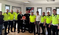 30 yıllık trafik polisinden duygulandıran veda