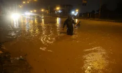Hatay’da Sel Var, Tatil Yok: Çocuklar İçin Risk Kim Alacak?